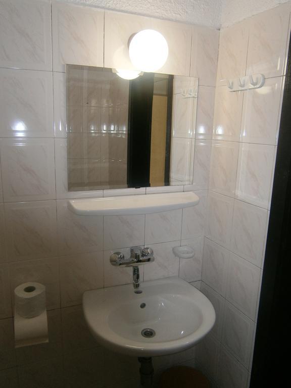 Ariana Hotel Kiten  Bilik gambar